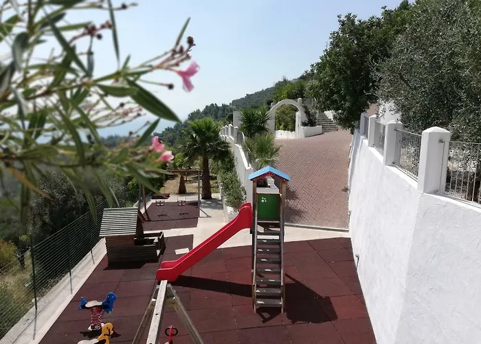 Aparthotel Montelci